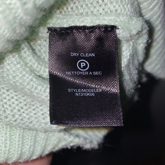 Robbi & Nikki Sweater Size M - Picture 9 of 10